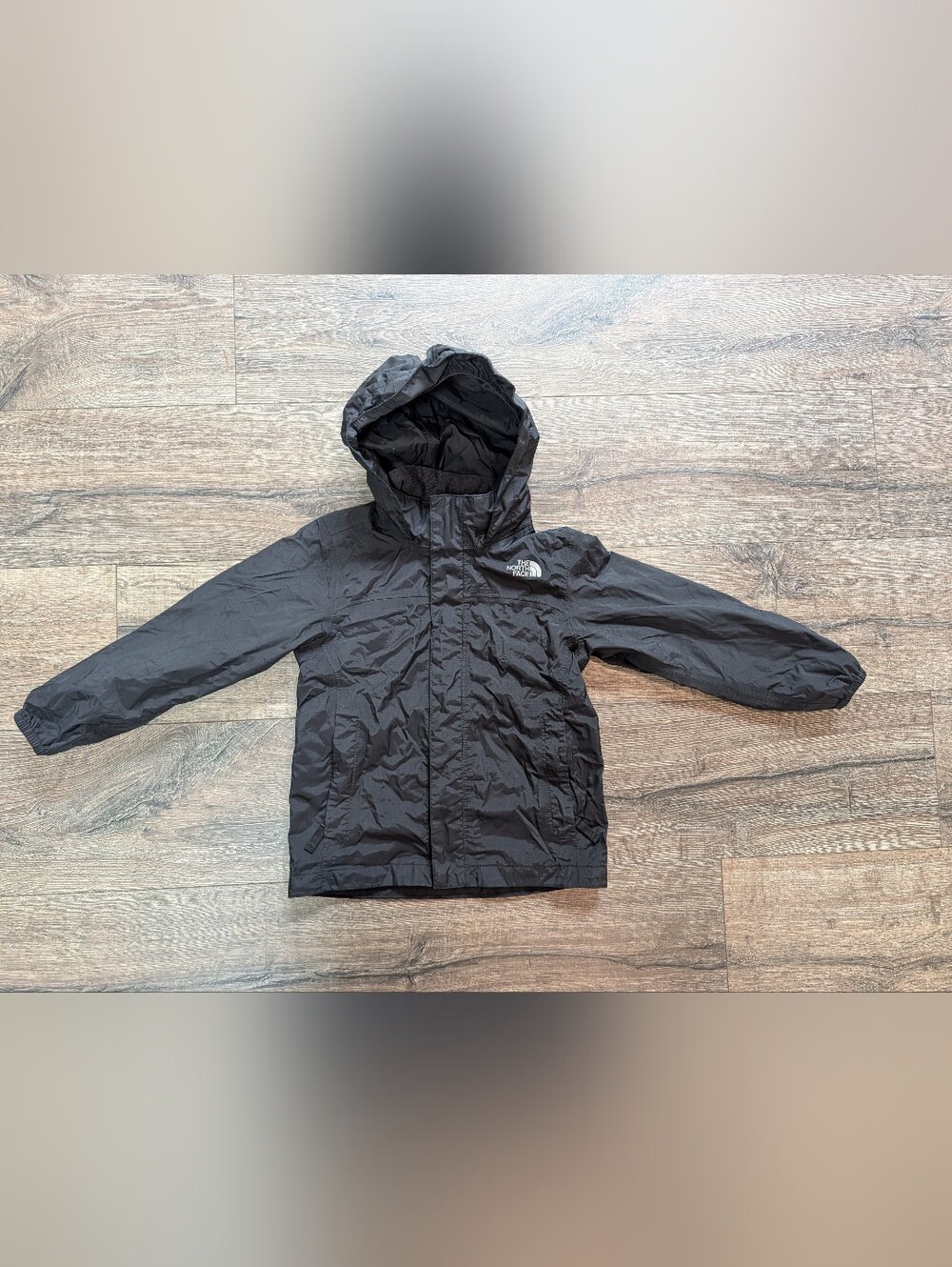 North Face Boys Size 5 Black Windbreaker Raincoat Jacket Fall